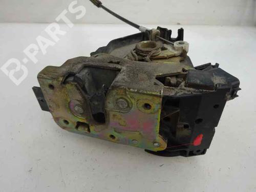 Used Front left lock FORD FOCUS I (DAW, DBW) [1998-2009]  8212815