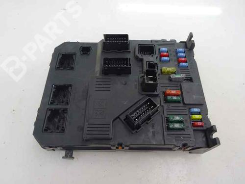 Used Fuse box CITROËN XSARA PICASSO (N68) 1.6 HDi (109 hp) 8302006