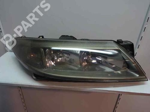 Used Right headlight RENAULT LAGUNA II (BG0/1_) 1.9 dCi (BG08, BG0G) (120 hp) 8377304
