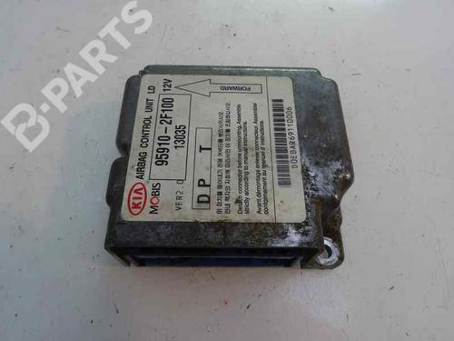 Used ECU airbags KIA CERATO I Hatchback (LD) 2.0 CRDi (112 hp) 8679439