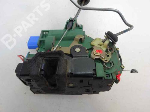Used Front right lock VW POLO (9N_, 9A_) 1.9 SDI (64 hp) 8728787