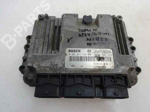 Used Engine control unit (ECU) RENAULT MASTER II Van (FD) 2.5 D (80 hp) 8814054