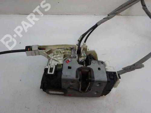 Used Rear right lock Rear right lock MERCEDES-BENZ SPRINTER 3,5-t Van (B906) 313 CDI (906.631, 906.633, 906.635, 906.637) (129 hp) 8875333 8875333