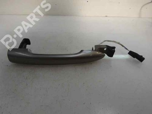 Maniglia esterna anteriore destra RENAULT LAGUNA III Grandtour (KT0/1) 2.0 dCi (KT07, KT0J, KT14, KT1A, KT1S) (131 hp) 8875386