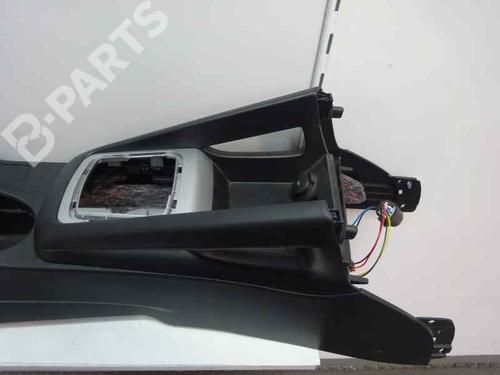 Armrest / Center console KIA CEE'D Hatchback (ED) 1.6 CRDi 115 | BP8924342I20 