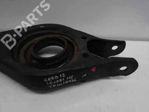Used Right rear suspension arm KIA CEE'D Hatchback (ED) 1.6 CRDi 115 (115 hp) 8924317