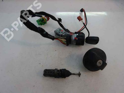 Ignition barrel PEUGEOT 307 CC (3B) 2.0 16V (136 hp) 8936456