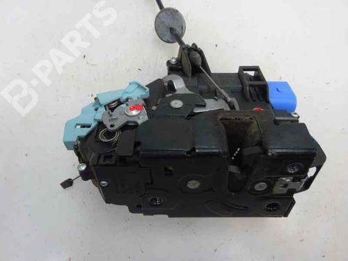 Used Front left lock VW CADDY III Box Body/MPV (2KA, 2KH, 2CA, 2CH) 1.9 TDI (75 hp) 9052203