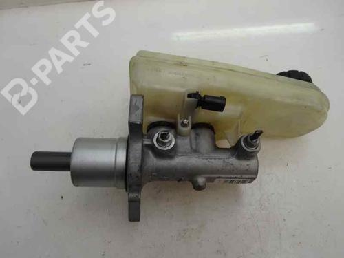 Used Brake master cylinder MITSUBISHI COLT VI (Z3_A, Z2_A) [2002-2012]  9236208