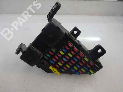 Used Fuse box HYUNDAI TUCSON (JM) 2.0 (141 hp) 9500131