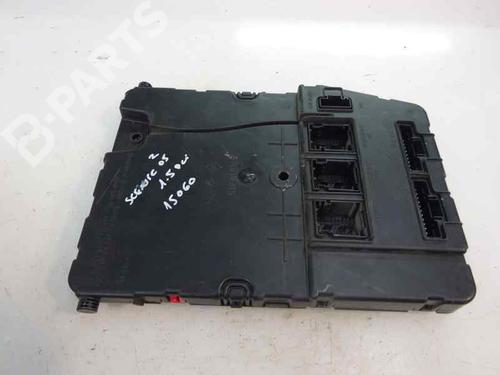 Used Fuse box RENAULT SCÉNIC II (JM0/1_) 1.5 dCi (JM1E, JM16) (106 hp) 9545322