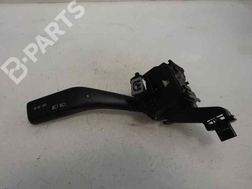 Used Steering column stalk SEAT LEON (1P1) 1.9 TDI (105 hp) 9675004