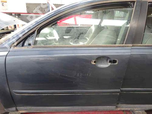 Used Left front door VOLVO S40 II (544) 2.0 D (136 hp) 9707952