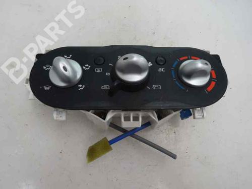 Climate control RENAULT TWINGO II Hatchback Van (CNO_) 1.5 dCi (CN03) (75 hp) 9728727