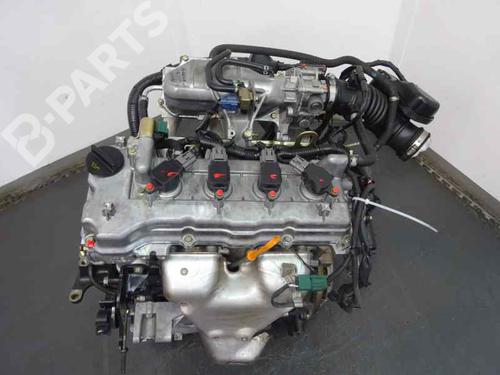 Motor NISSAN ALMERA II (N16) 1.5 (98 hp) 9758604