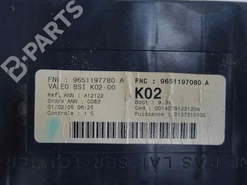 Fuse box PEUGEOT 307 (3A/C) 1.6 HDi 110 | BP9856940E1 