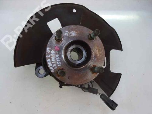 Achsschenkel links vorne MAZDA 2 (DE_, DH_) 1.3 (DE3FS) (75 hp) 9856988