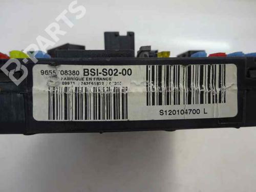 Fuse box PEUGEOT 407 (6D_)  | BP10342444E1 