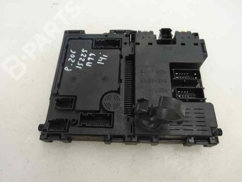 Used Fuse box PEUGEOT 206 Hatchback (2A/C) 1.4 i (75 hp) 10342449
