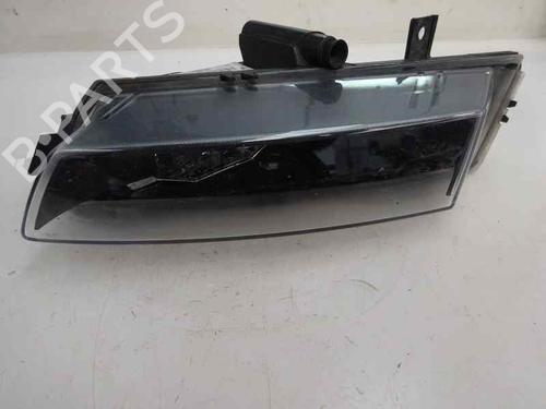 Used Left front fog light Left front fog light 4889718 4889718