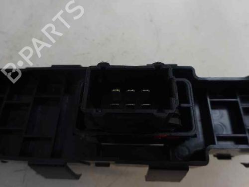Used Left front window switch CITROËN C3 Picasso (SH_) 1.4 VTi 95 (SH8FSC, SH8FP0, SH8FP6) (95 hp) 6442913