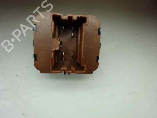 Used Left front window switch RENAULT CAPTUR I (J5_, H5_) 1.5 dCi 90 (J5N4, J5M5, J5MW, J5M6, J5AL, J5AJ) (90 hp) 2686266