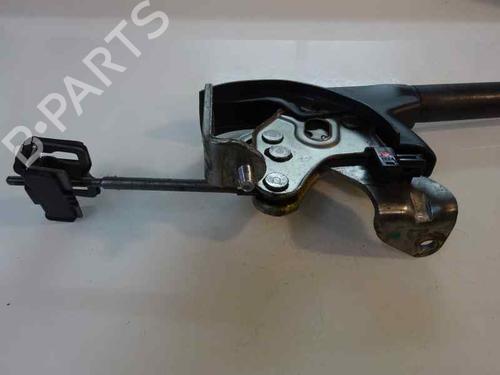 Used Hand brake TOYOTA YARIS (_P9_) 1.4 D-4D (NLP90_, NLP90R) (90 hp) 8797164