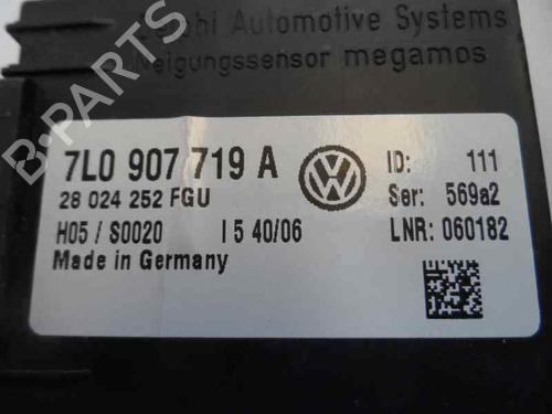 Used Electronic module Electronic module 585877 585877