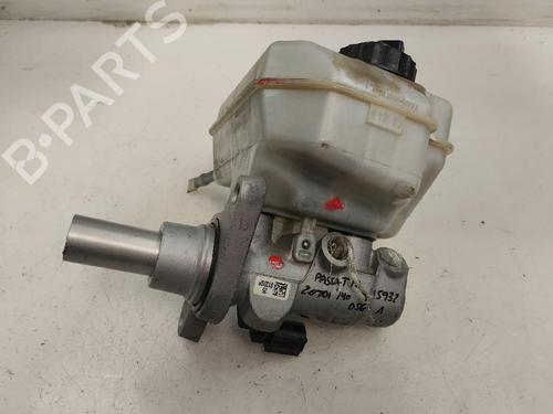 Used Brake master cylinder Brake master cylinder VW PASSAT B6 (3C2) 2.0 TDI 16V (140 hp) 17707578 17707578