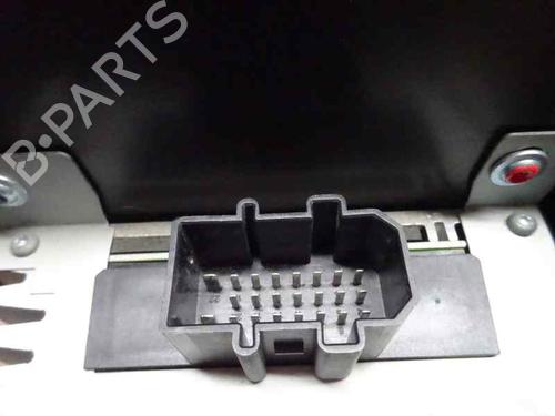 Used Radio Radio 2597052 2597052