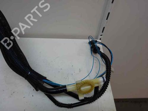 Used Fuel pump Fuel pump MERCEDES-BENZ C-CLASS Coupe (CL203) C 220 CDI (203.706) (143 hp) 2516950 2516950