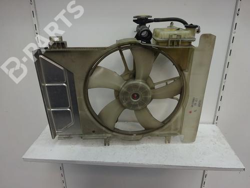 Used Radiator fan TOYOTA YARIS (_P9_) 1.3 VVT-i (SCP90_, SCP90R) (87 hp) 11719659