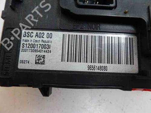 Sikringsdåse PEUGEOT 407 (6D_) 2.0 HDi 135 (6DRHRH, 6DRHRE, 6DRHRG, 6DRHRJ) (136 hp) 9073944