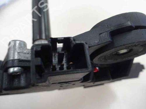 Used Rear wiper motor FORD FOCUS III 1.0 EcoBoost (125 hp) 5215180