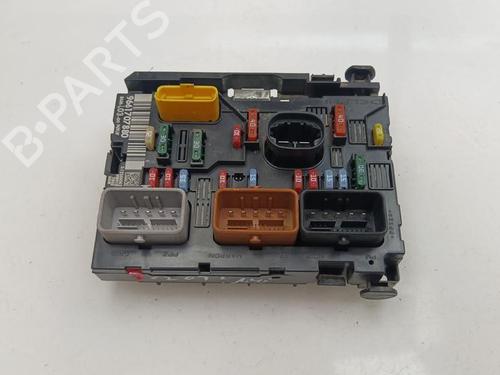 Used Fuse box Fuse box CITROËN C2 (JM_) 1.4 (73 hp) 35744767 35744767