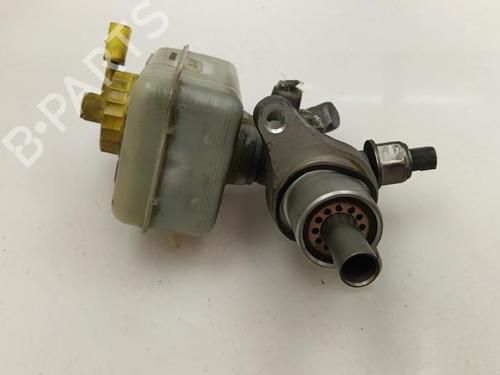 Used Brake master cylinder Brake master cylinder 35744730 35744730