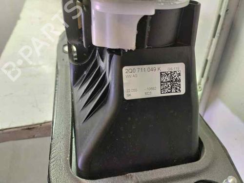 Used Gear lever SEAT ARONA (KJ7, KJP) 1.0 TSI (110 hp) 22183980