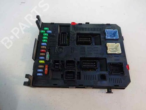 Zekeringkast CITROËN C4 I (LC_) 1.4 16V (88 hp) 8796711