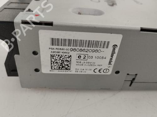 Used Radio Radio CITROËN C4 II (NC_) 1.4 VTi 95 (NC8FP0) (95 hp) 15506216 15506216