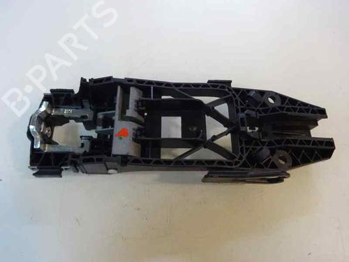 Venstre fortil invendig håndtag AUDI A3 (8V1, 8VK) 1.6 TDI (110 hp) 3213481