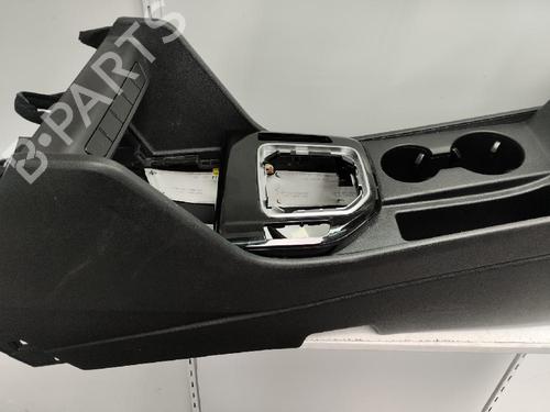 Apoyobrazos central KIA SPORTAGE IV (QL, QLE) 1.6 GDI (132 hp) 18010695