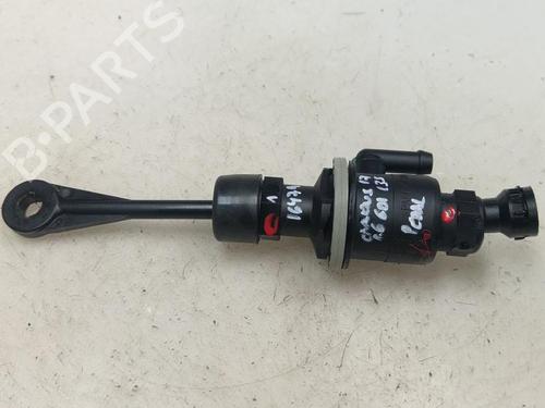 Used Clutch slave cylinder Clutch slave cylinder KIA CARENS IV 1.6 GDi (135 hp) 35741395 35741395