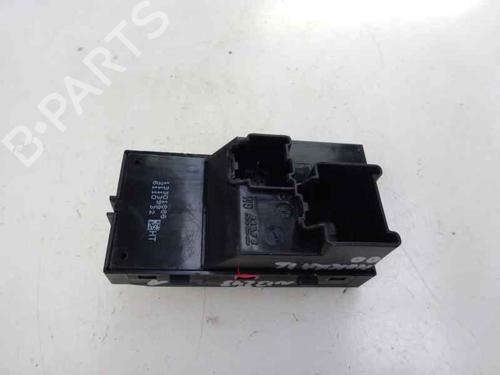 Used Right front window switch Right front window switch 9721503 9721503