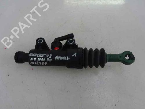 Used Clutch slave cylinder Clutch slave cylinder PEUGEOT EXPERT Tepee (VF3X_) 1.6 HDi 90 8V (90 hp) 14168657 14168657