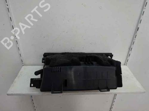 Used Glove box MERCEDES-BENZ A-CLASS (W169) A 180 CDI (169.007, 169.307) (109 hp) 4736231