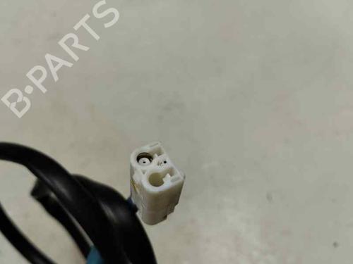 Used Antenna/Base TOYOTA YARIS (_P13_) 1.0 (KSP130_, KSP130) (69 hp) 30540303