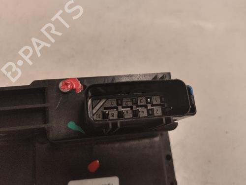 Używane Zamek drzwi przednich prawych FORD FIESTA V (JH_, JD_) 1.4 TDCi (68 hp) 13642157