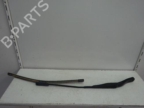Used Front windshield wiper arm DACIA SANDERO II 1.0 TCe 100 (B8ML) (101 hp) 10640255