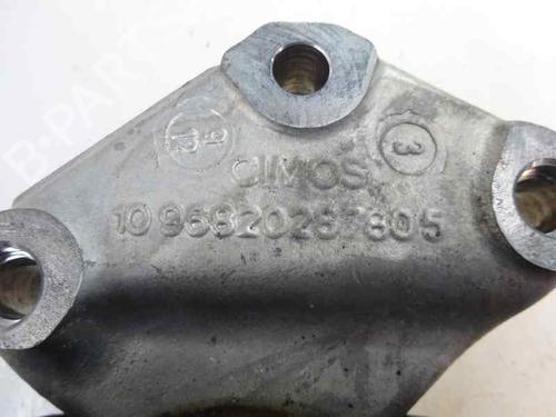 Used Engine mount Engine mount 8796948 8796948