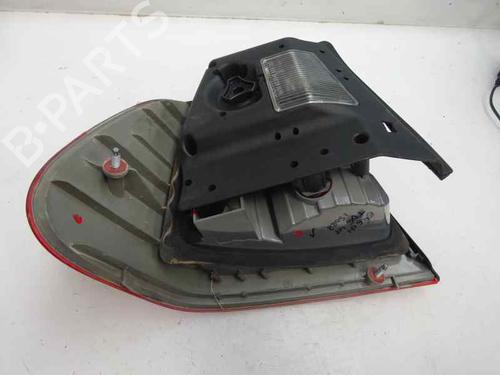 Feu arrière droit BMW 3 (E46) 320 d (136 hp) 9690411